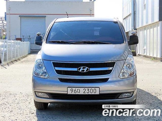 Hyundai Grand Starex CVX Luxury, 2012 1