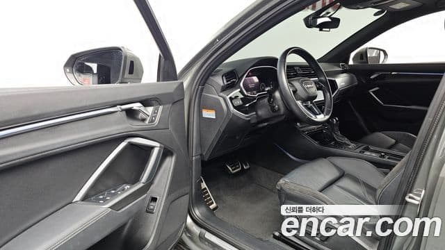 Audi Q3 (F3) 35 TDI Premium Sportback, 2020 10