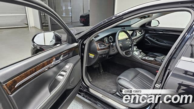 Genesis G90 Premium Luxury, 2021 10
