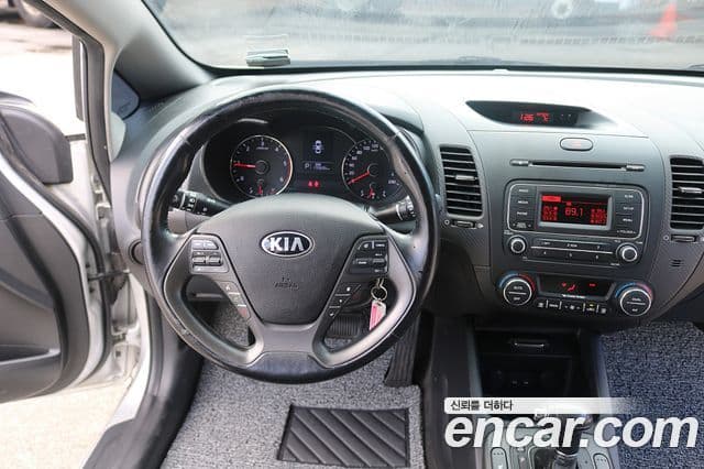 Kia K3 Luxury, 2015 10