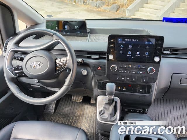 Hyundai Staria 15인승, 2023 8