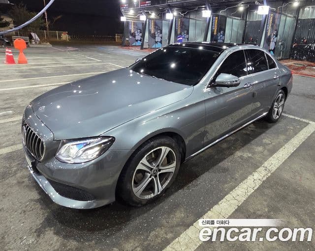 Mercedes-Benz E-класс W213 E300 4MATIC Avantgarde Intelligent Drive, 2017 1