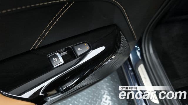 Kia K5 гибрид 3세대 Signature, 2021 17