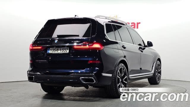 BMW X7 (G07) xDrive 40i M Sport 6인승, 2022 2