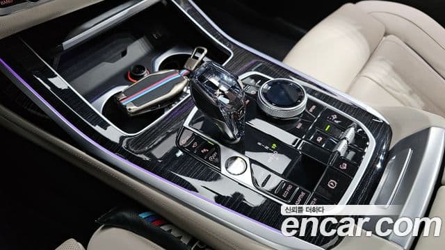 BMW X7 (G07) xDrive 40i M Sport 6인승, 2022 9