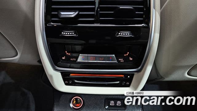 BMW X7 (G07) xDrive 40i M Sport 6인승, 2022 19