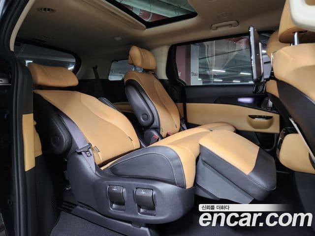 Kia Carnival 4세대 Signature, 2021 11