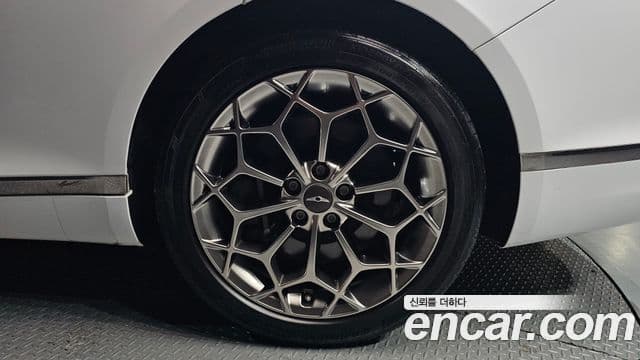 Genesis G80 (RG3) бензин 2.5 турбо AWD, 2022 все фото