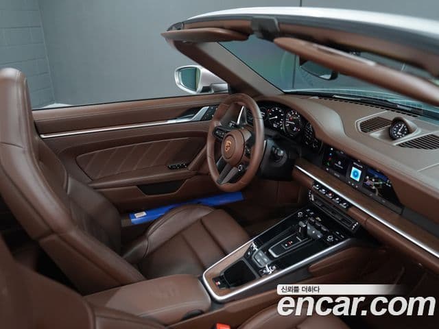 Porsche 911 (992) Carrera кабриолет, 2023 13