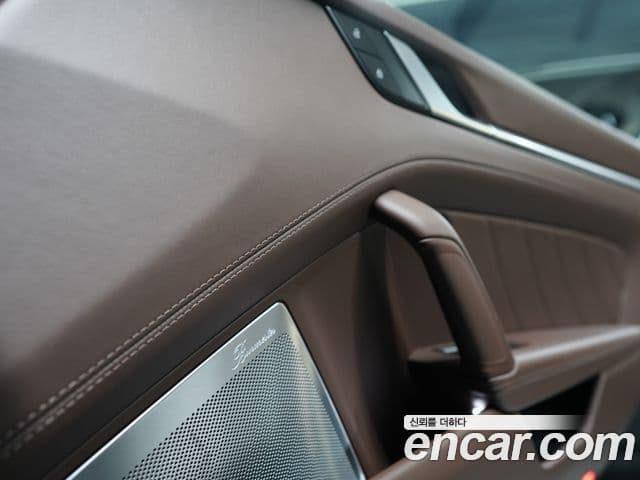 Porsche 911 (992) Carrera кабриолет, 2023 16