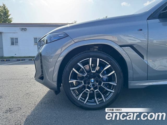 BMW X6 (G06) xDrive40i M Sport, 2025 2