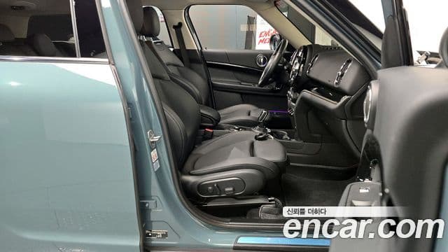 Mini Cooper Countryman 2세대, 2023 11