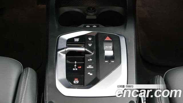 BMW 1시리즈 (F70) 120 M Sport, 2025 9