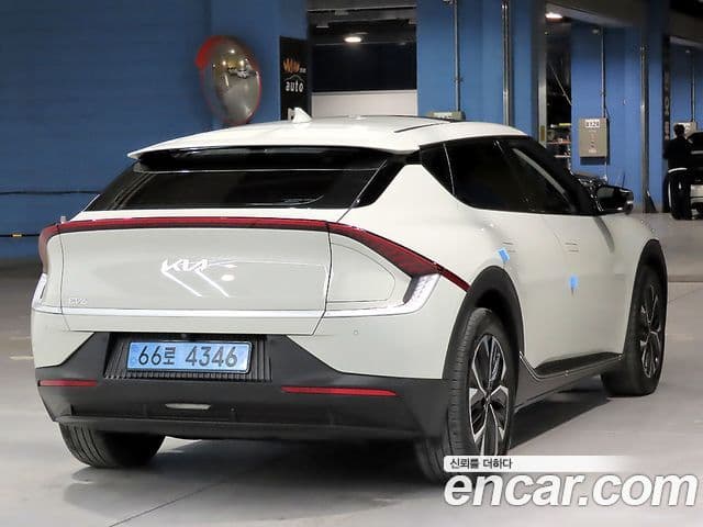 Kia EV6 Air, 2022 4