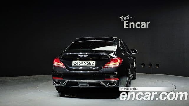 Genesis G70 Sport пакет, 2018 4