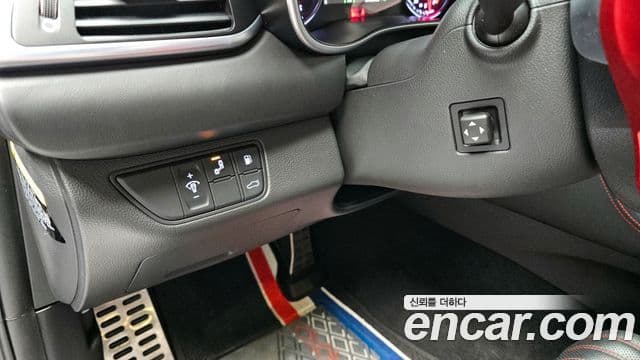 Genesis G70 Sport пакет, 2018 14