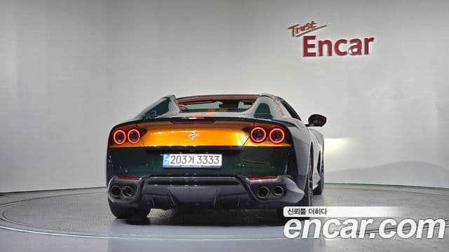 Ferrari 812 GTS, 2022 4