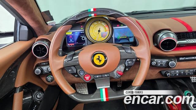 Ferrari 812 GTS, 2022 13