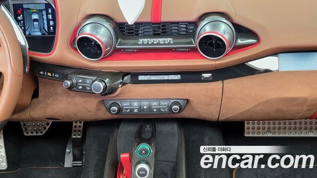 Ferrari 812 GTS, 2022 14