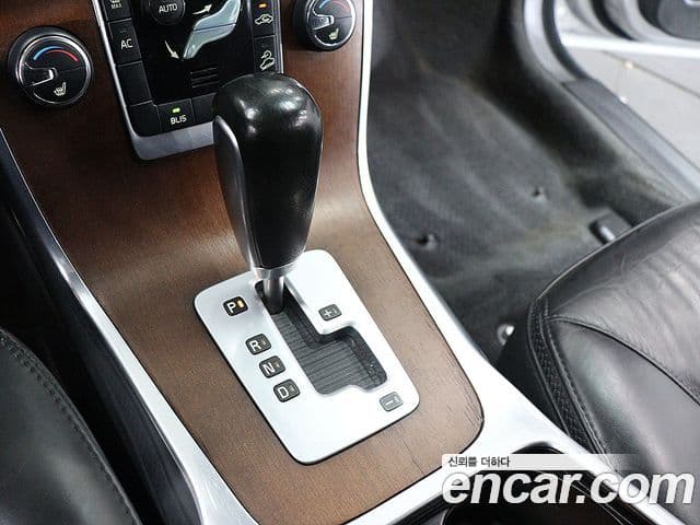 Volvo XC70 3세대, 2012 9