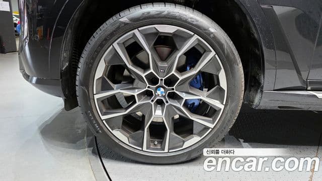 BMW X7 (G07) xDrive 40i M Sport 7인승, 2025 все фото