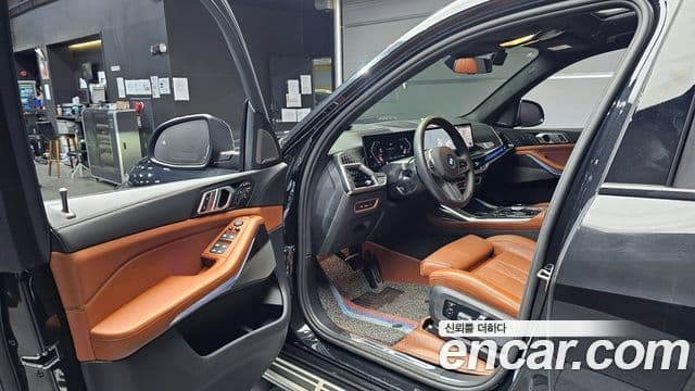 BMW X7 (G07) xDrive 40i M Sport 7인승, 2025 11