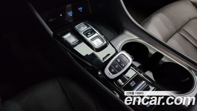 Hyundai Sonata гибрид (DN8) Modern, 2022 9