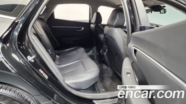 Hyundai Sonata гибрид (DN8) Modern, 2022 12