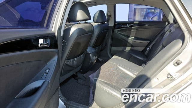 Hyundai YF Sonata Y20 Sport, 2010 10