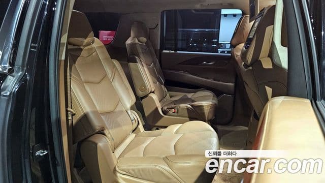 Cadillac Escalade 4세대, 2016 11