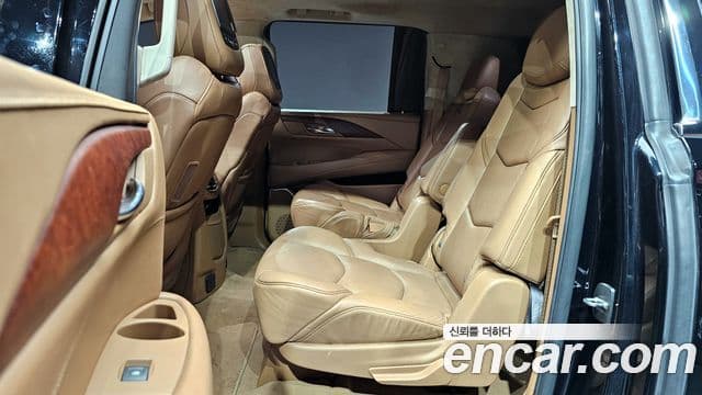 Cadillac Escalade 4세대, 2016 12