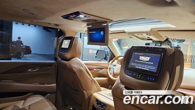 Cadillac Escalade 4세대, 2016 15