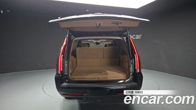 Cadillac Escalade 4세대, 2016 20