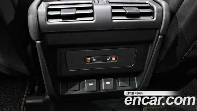 Land Rover Defender (L663) 110 P300 X-Dynamic SE, 2024 17