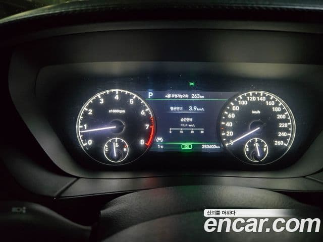 Genesis EQ900 Prestige, 2016 7