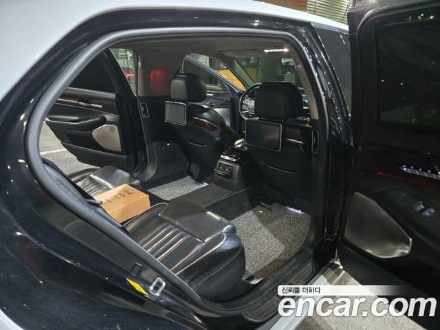 Genesis EQ900 Prestige, 2016 14