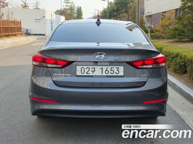 Hyundai Avante AD 1.6 GDI Value Plus, 2018 4