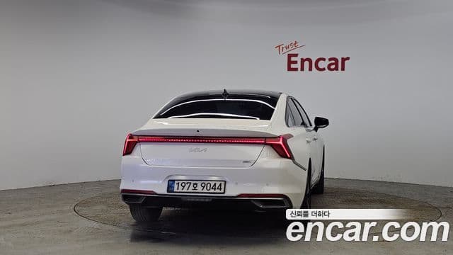 Kia K8 гибрид Noblesse Light, 2022 4
