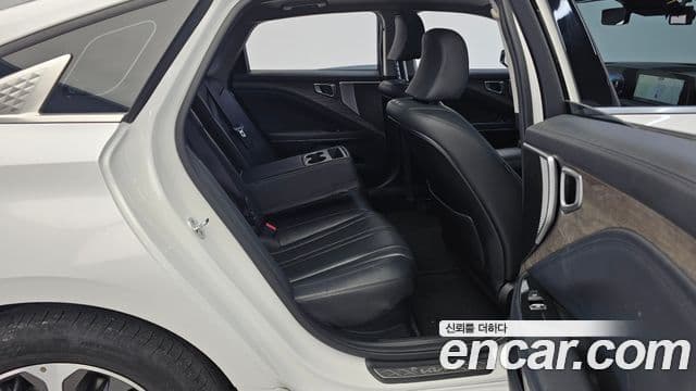 Kia K8 гибрид Noblesse Light, 2022 12