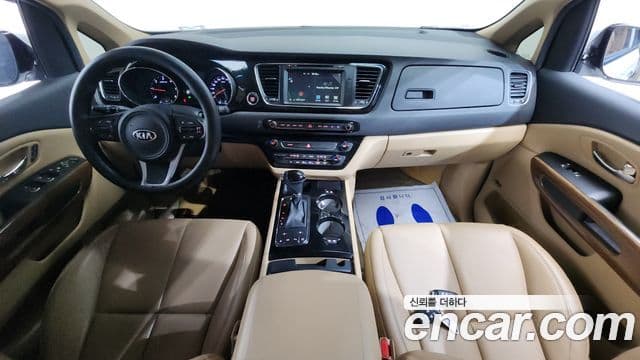 Kia All New Carnival Noblesse, 2016 7