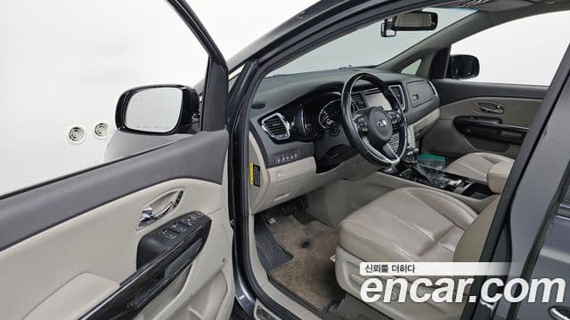 Kia All New Carnival President, 2017 10