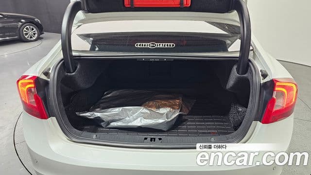 Volvo S60 2세대, 2015 20