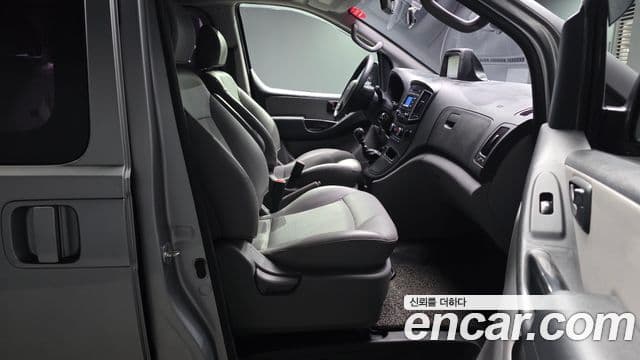 Hyundai Grand Starex Smart, 2017 10