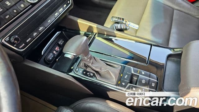 Kia All New K7 Prestige, 2016 9