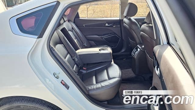 Kia All New K7 Prestige, 2016 11