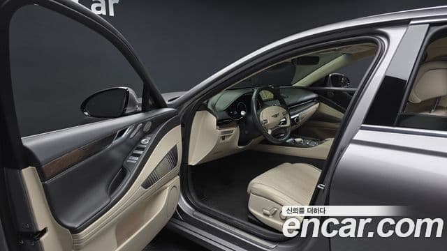 Genesis G80 (RG3) бензин 3.5 турбо AWD, 2023 10