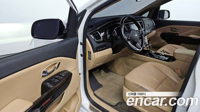 Kia The / новый New Carnival Special, 2020 11