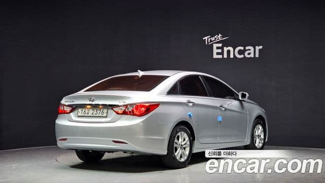 Hyundai YF Sonata LPI top, 2010 2