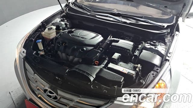 Hyundai YF Sonata LPI top, 2010 6