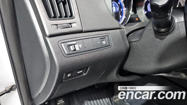 Hyundai YF Sonata LPI top, 2010 19